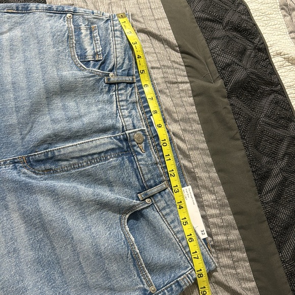 Straight Crop Patch - Picture 6 of 6